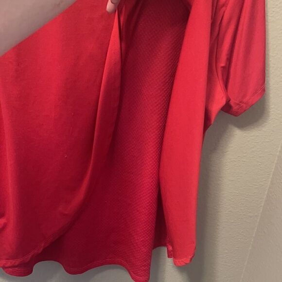 Daisy Fuentes- Plus Workout Top - Picture 6 of 6